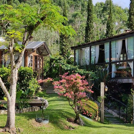 Pousada E Restaurante Casa Cida E Evandro กัสปาร์ ภายนอก รูปภาพ