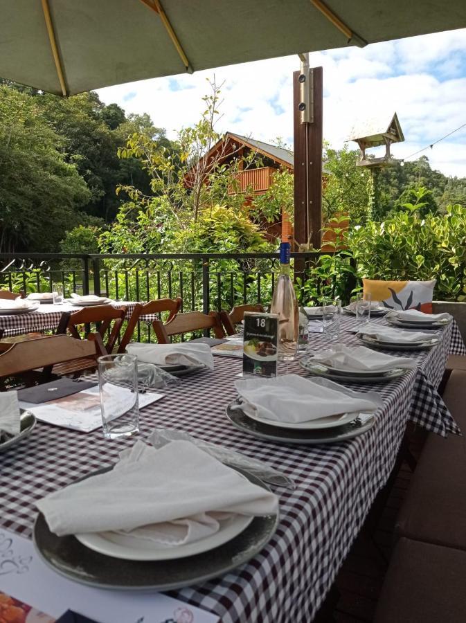 Pousada E Restaurante Casa Cida E Evandro กัสปาร์ ภายนอก รูปภาพ