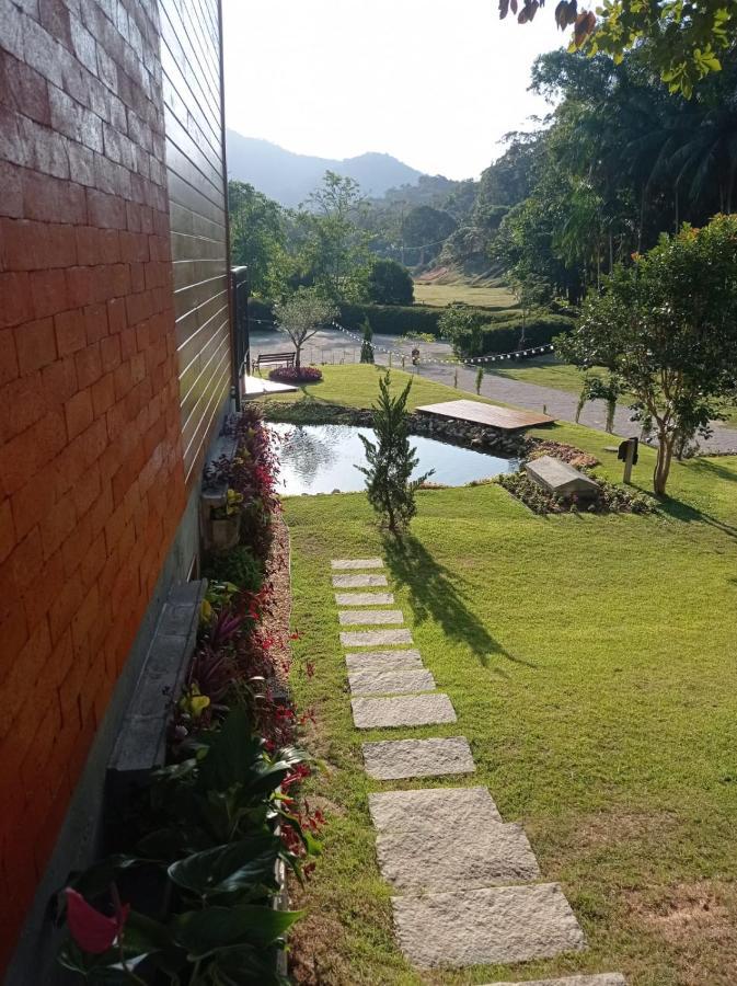 Pousada E Restaurante Casa Cida E Evandro กัสปาร์ ภายนอก รูปภาพ