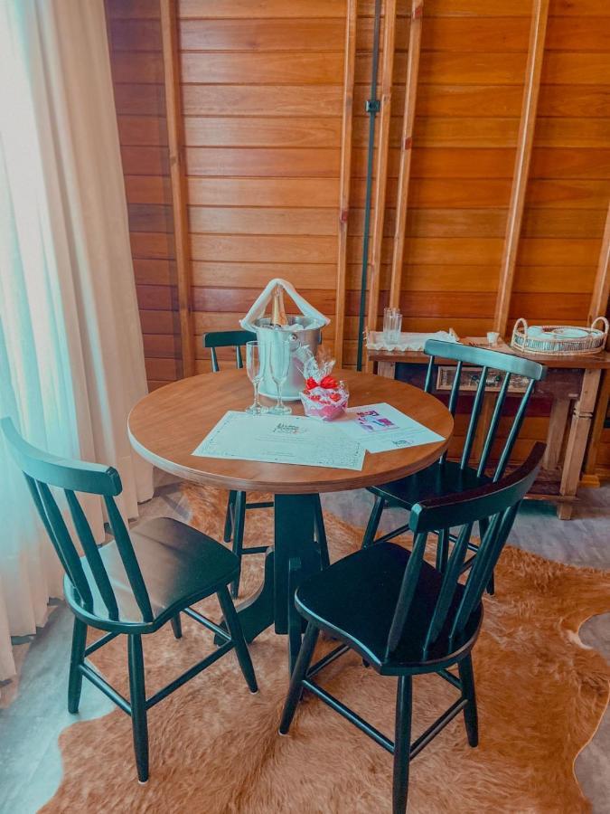 Pousada E Restaurante Casa Cida E Evandro กัสปาร์ ภายนอก รูปภาพ