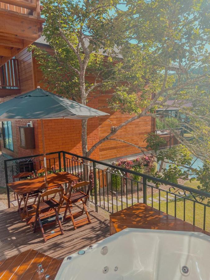 Pousada E Restaurante Casa Cida E Evandro กัสปาร์ ภายนอก รูปภาพ
