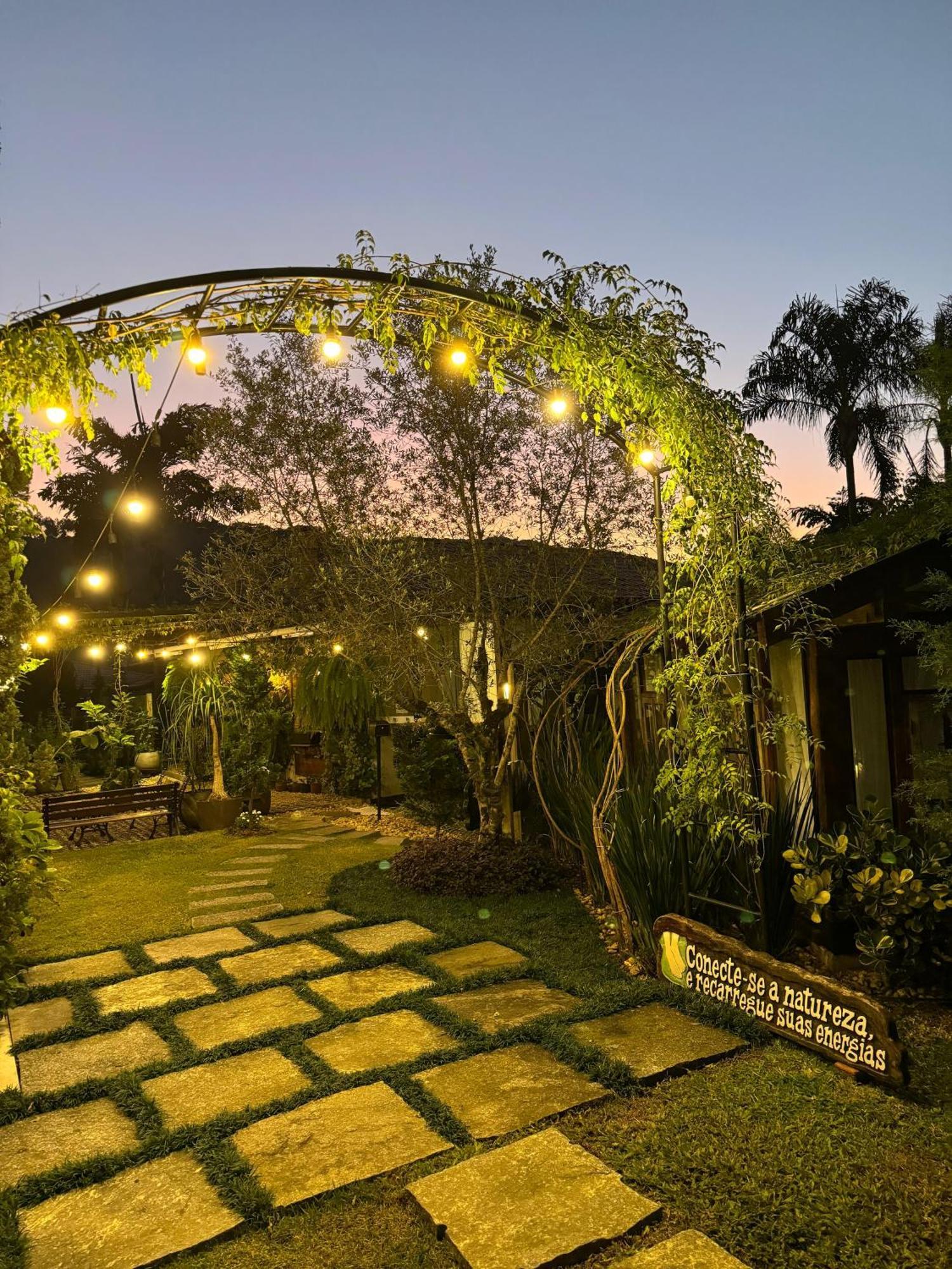 Pousada E Restaurante Casa Cida E Evandro กัสปาร์ ภายนอก รูปภาพ